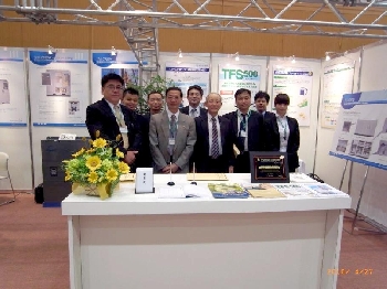 Triển lãm kinh doanh của NCB được tổ chức thành công tại Trung tâm Hội nghị Quốc tế Fukuoka từ ngày 4/27 đến ngày 4/28. Triển lãm này tập trung vào các chủ đề bảo vệ năng lượng và bảo vệ môi trường. Công nghệ tiên tiến liên quan đến công nghệ năng lượng mặt trời, công nghệ LED và EV đã