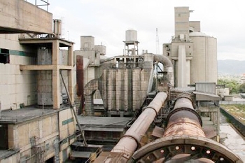 Lợi ích vàng của việc tận dụng nhiệt thừa trong sản xuất
Tại nhà máy DAP Hải Phòng (thuộc Tập đoàn Công nghiệp máy biến tần giá rẻ Hóa chất Việt Nam – Vinachem), nguồn nhiệt sinh ra từ công đoạn sản xuất Axit Sulfuric đã được tận dụng để sản xuất ra hơi nước cao áp cung cấp cho tuabin