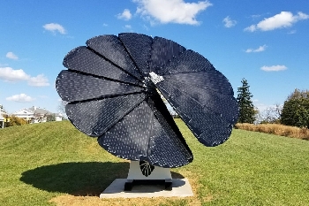  Thiết kế và tính hiệu quả của mô hình smartflower
Hệ thống pin năng lượng mặt trời tích hợp công nghệ thông minh này đã đáp ứng được nhu cầu của các hộ gia đình trong việc khai thác nguồn năng lượng bền vững, và các nhà nghiên cứu Giá biến tần 3 pha tin rằng nó sẽ nhanh chóng tạo ra xu